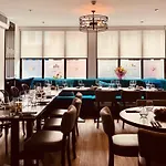 Zoe Bistro & Bed & Breakfast
