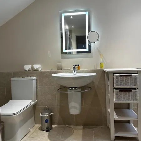 Zoe Bistro & 4*